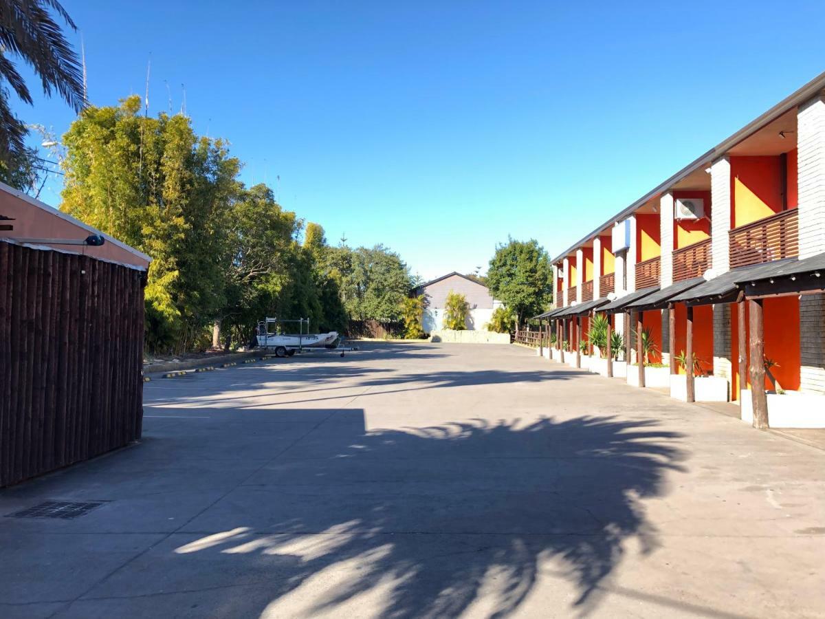 Central Jetty Motel Entrance Eksteriør bilde